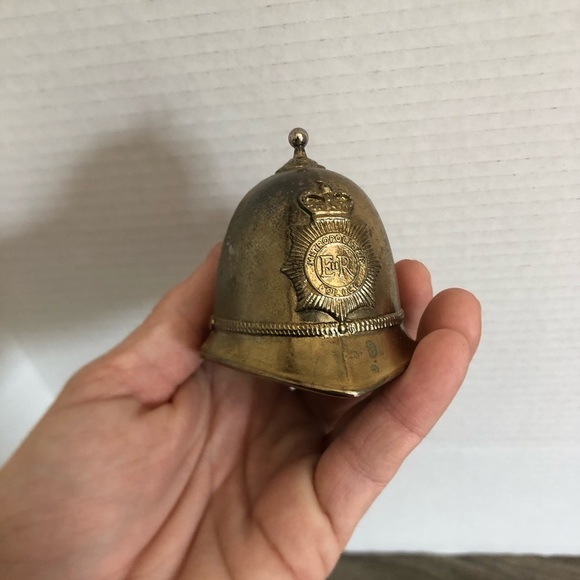 Vtg E R Metropolitan Police Helmet Bell - Picture 7 of 15